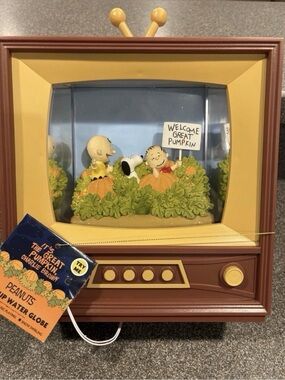 Peanuts TV Pumpkin water globe musical 2026 snoopy